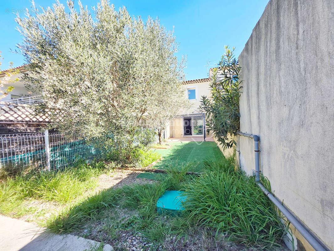 À vendre Maison 3 pièces à Saint Chamas - Rare sur le marché ! - photo 14