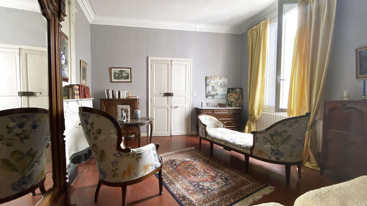 Maison à SAINT-GILLES