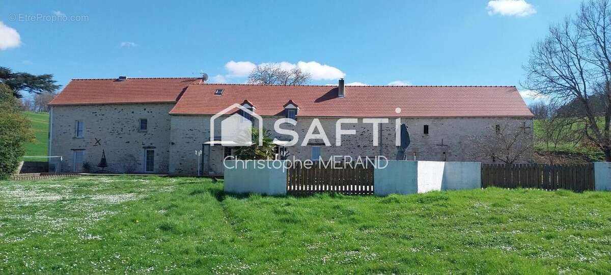 Photo 4 - Maison à DANGE-SAINT-ROMAIN