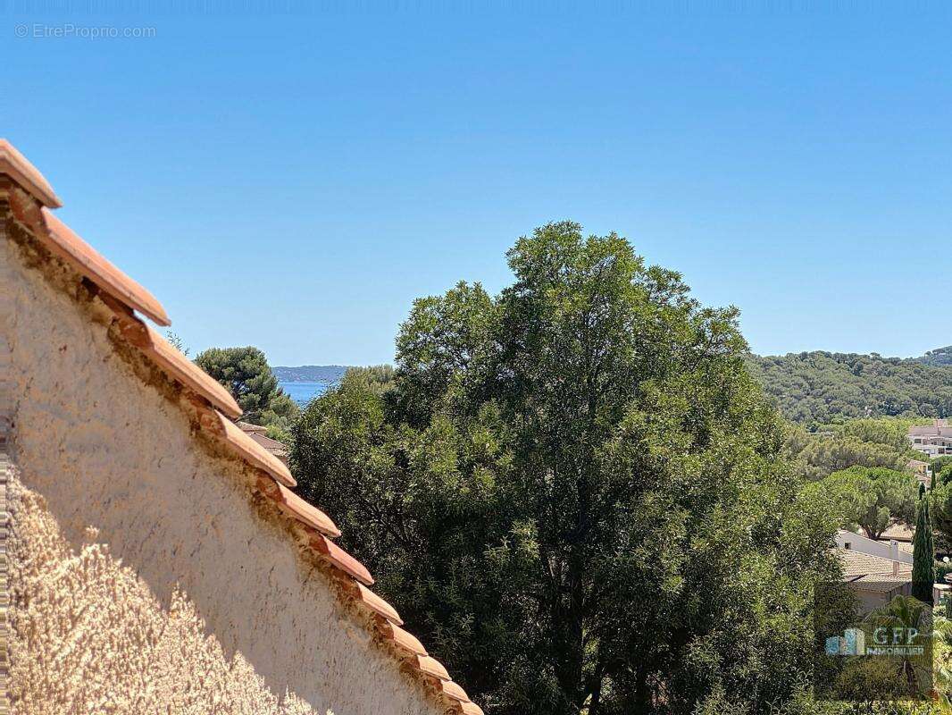 Maison à BORMES-LES-MIMOSAS