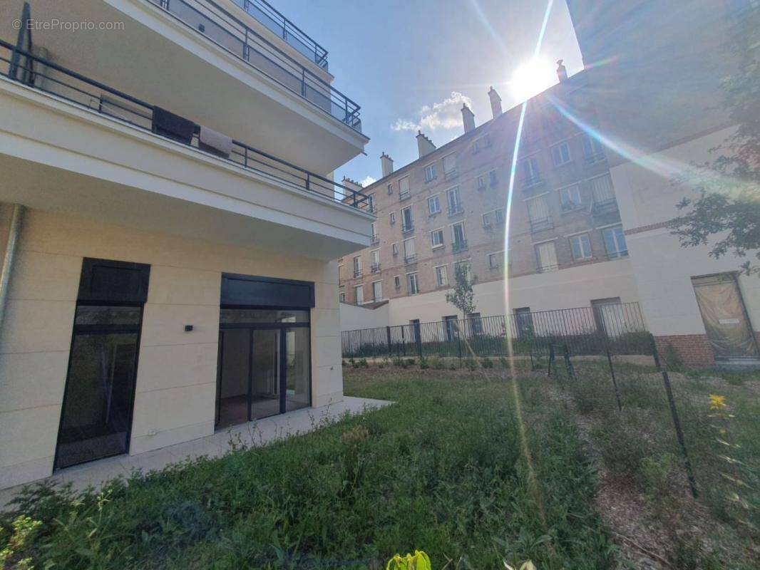 Appartement à AUBERVILLIERS