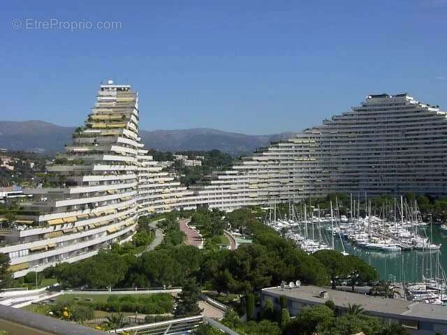 Appartement à VILLENEUVE-LOUBET