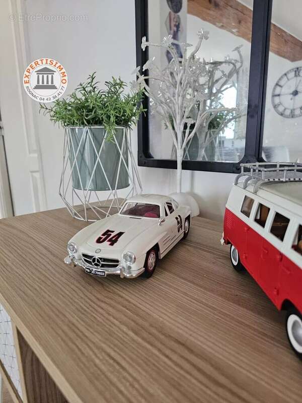 Appartement à ROGNAC