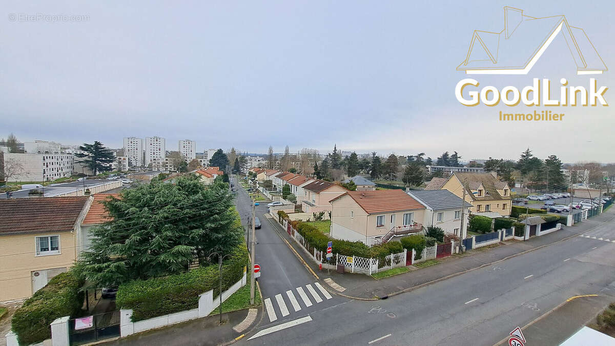 Appartement à CHILLY-MAZARIN