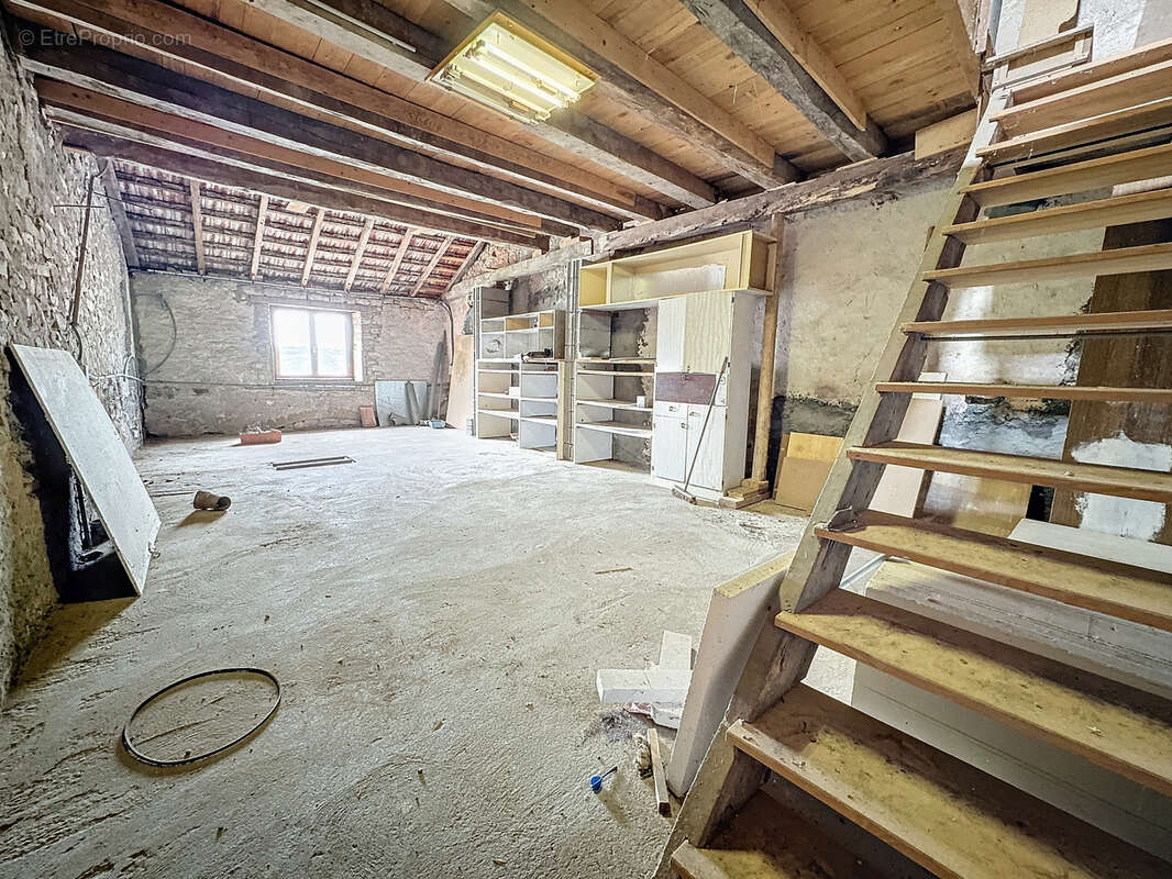 Maison à THIRAUCOURT