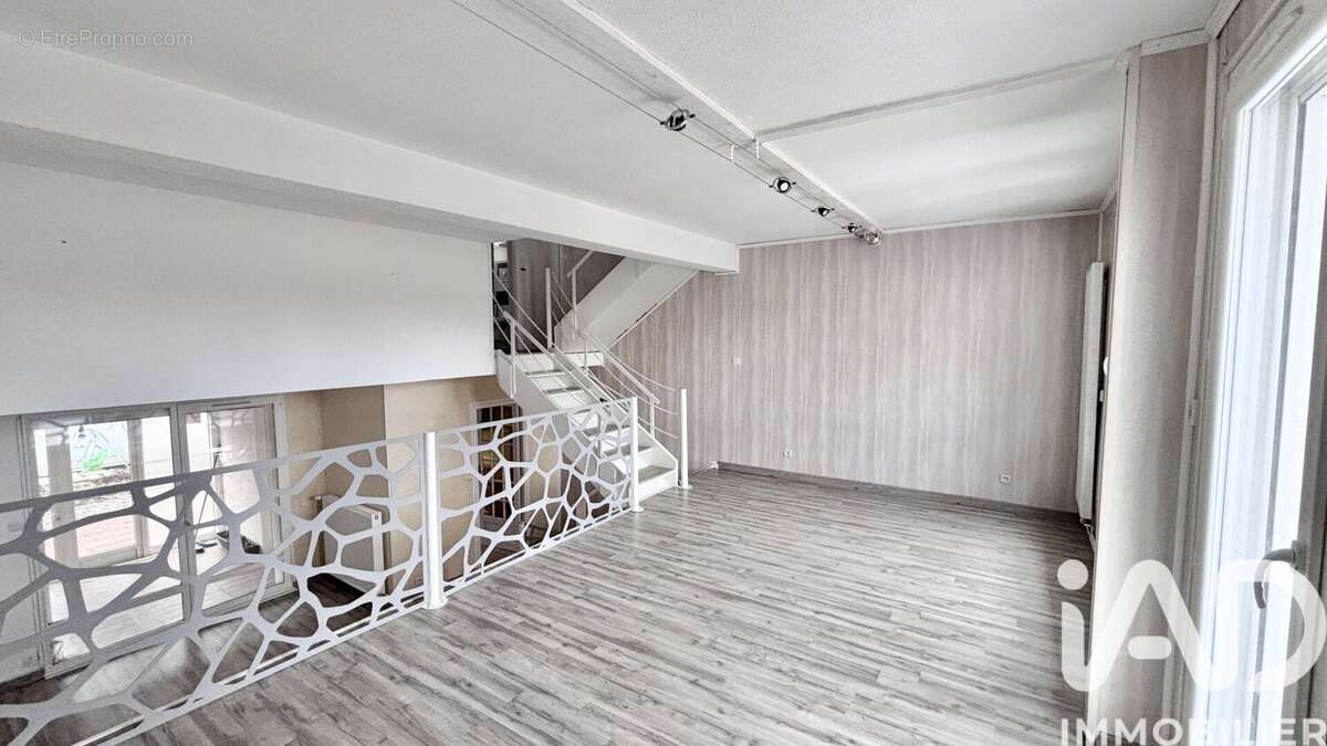 Photo 7 - Maison à SAINT-ETIENNE