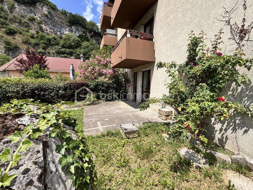 Appartement à CULOZ