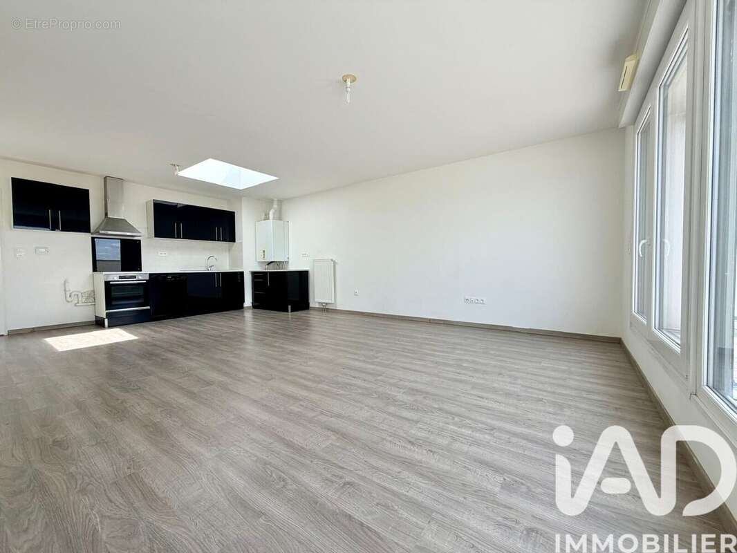 Photo 3 - Appartement à BEZANNES
