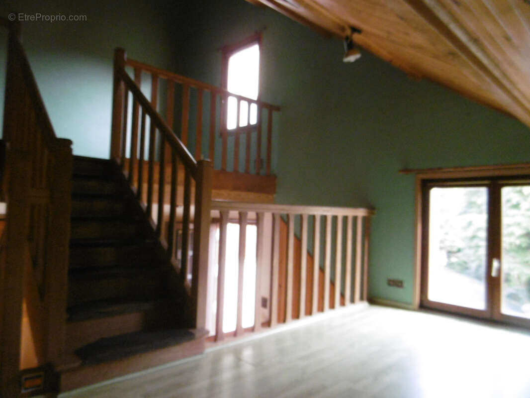 Maison à SAINT-JULIEN-DE-CIVRY