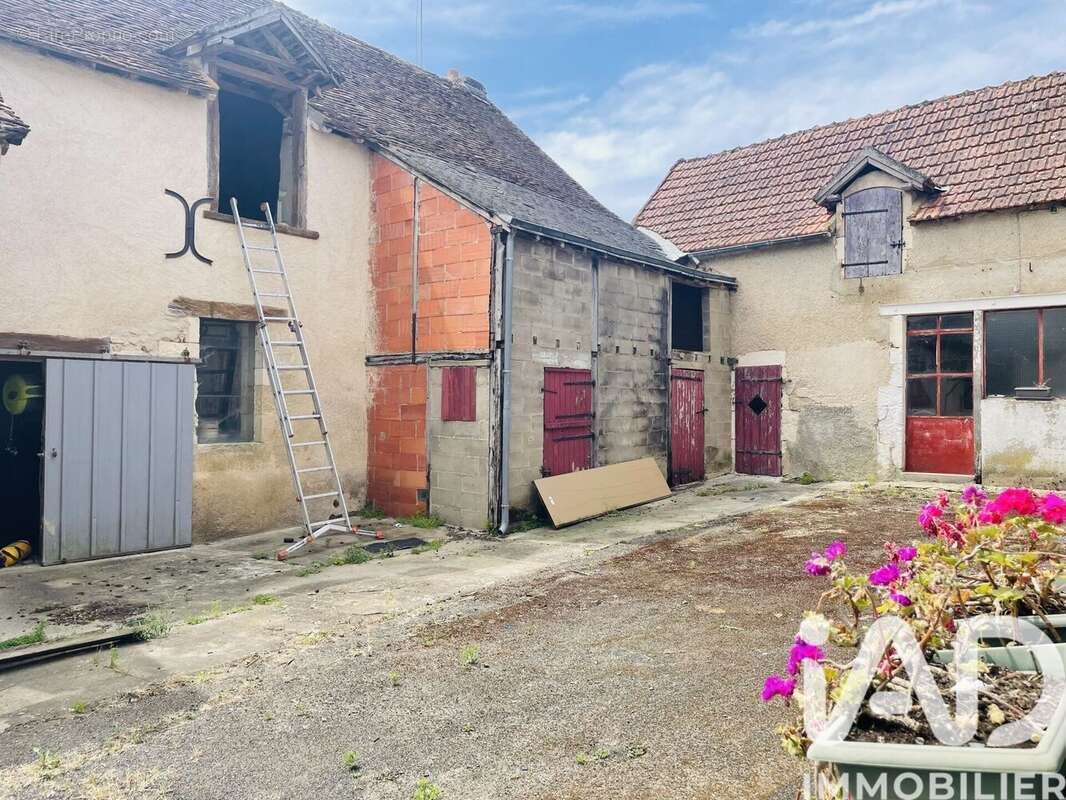 Maison 215 m² à Merigny  - photo 8