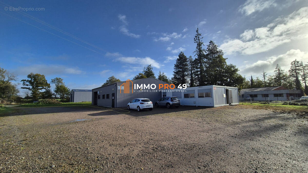 Commerce à TIFFAUGES