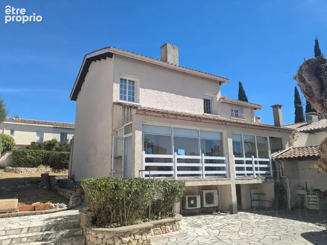 Maison à CASTRIES