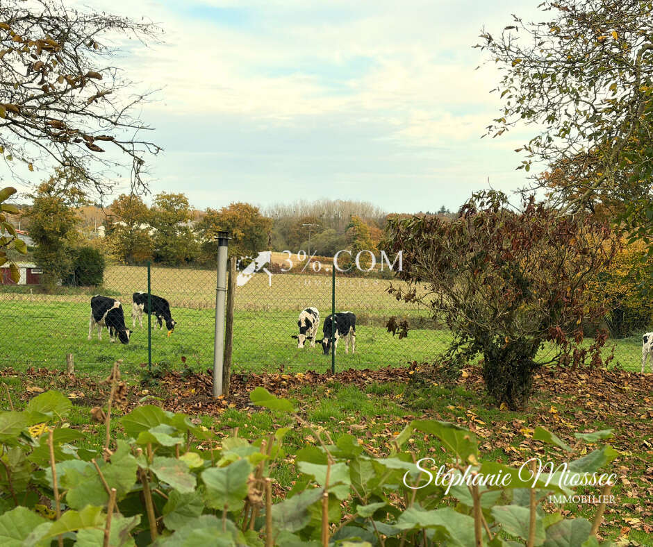 Maison à SAINT-VRAN