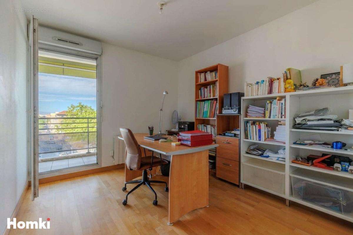 Appartement à LYON-8E
