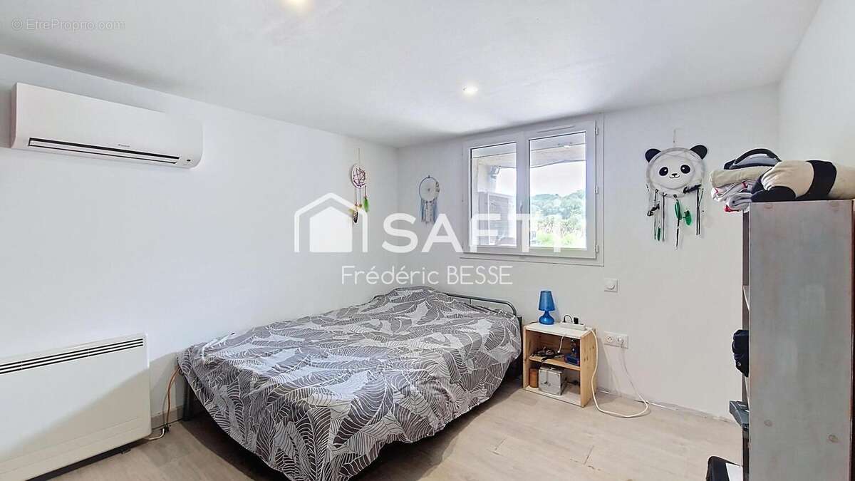 Photo 6 - Maison à LUSIGNAN-PETIT