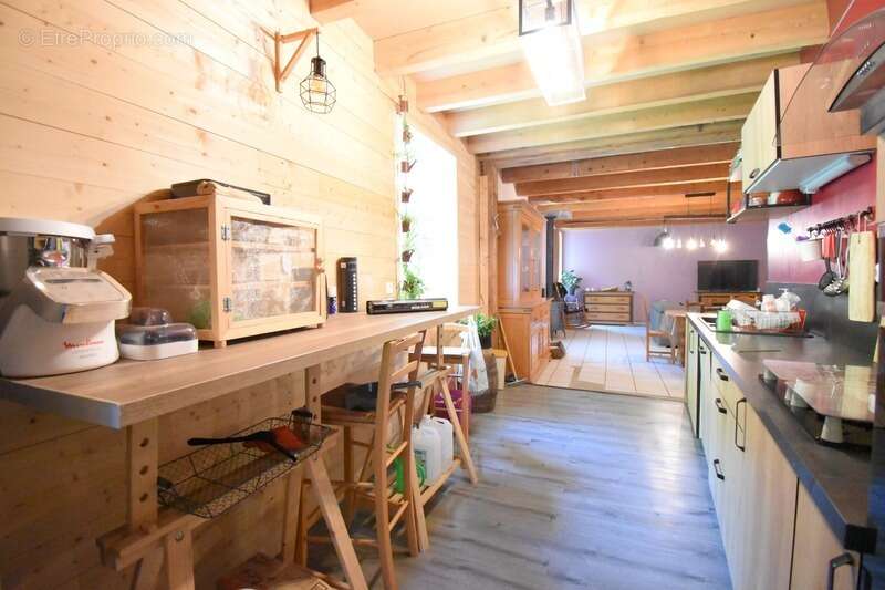 Maison à SAINT-AGREVE