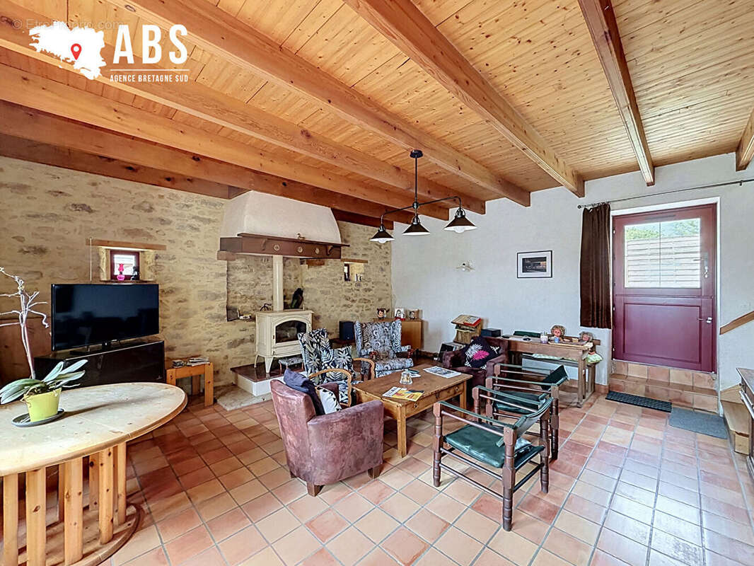 Maison 107 m² à Nivillac  - photo 6