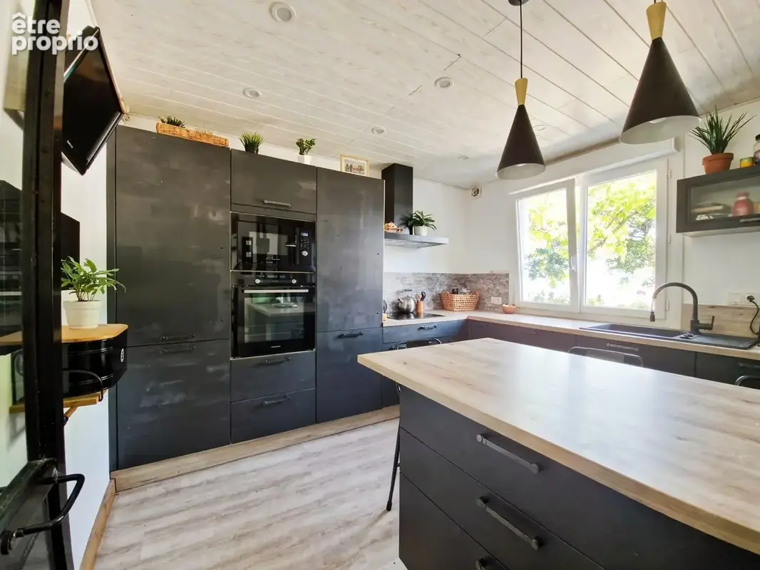 Maison 9 pièces 208 m² à vendre à Saint-Molf (44350) - photo 6