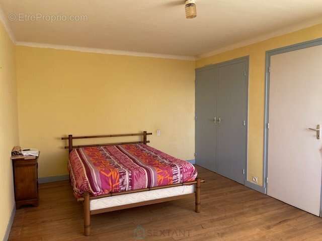 Maison à LE CLOITRE-PLEYBEN