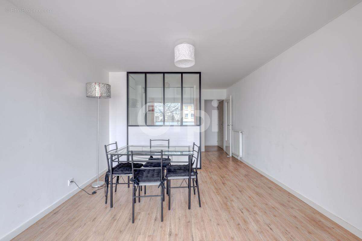 Appartement à VILLEMOMBLE