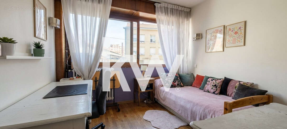 Appartement à SAINT-ETIENNE