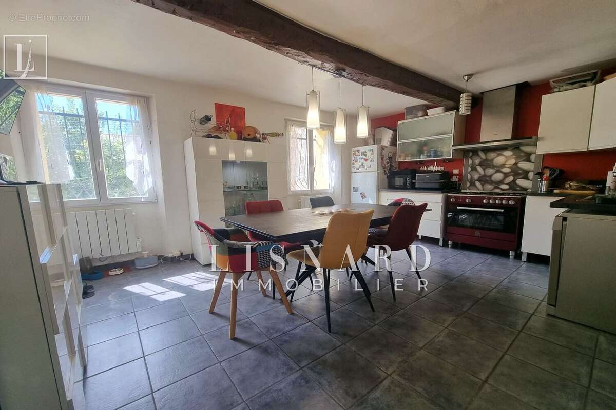 Maison à VALLAURIS