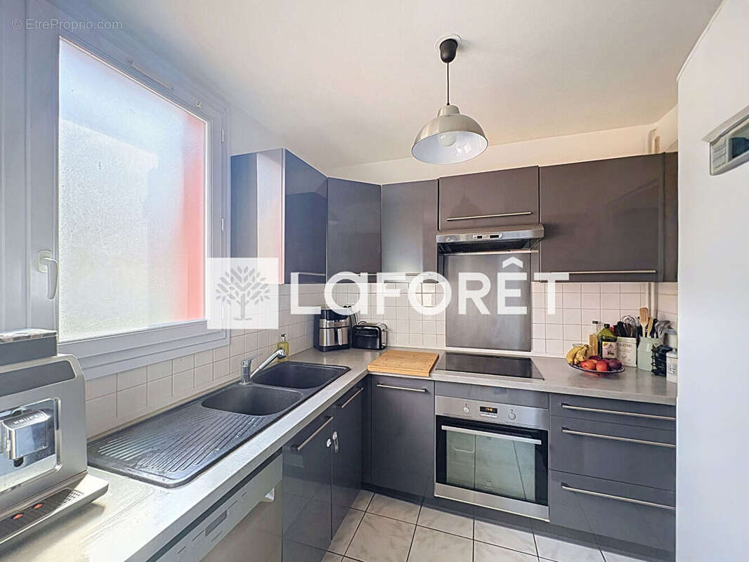 Appartement à COMBS-LA-VILLE