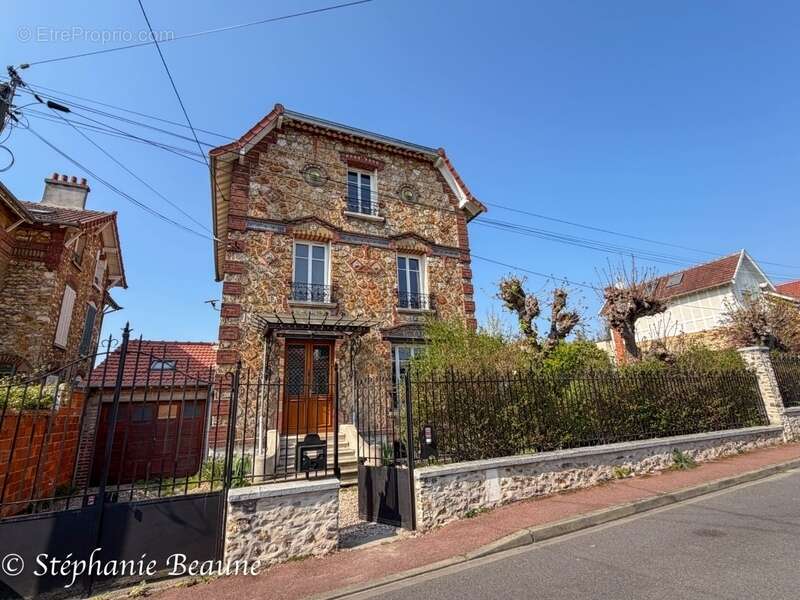 Maison à ERMONT