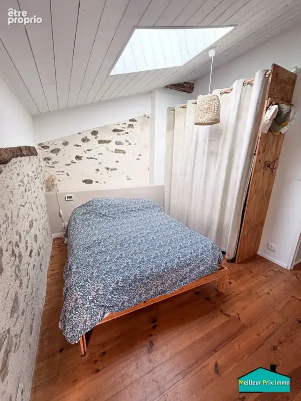 Maison en pierre, du charme et des beaux espaces extérieurs. - photo 7