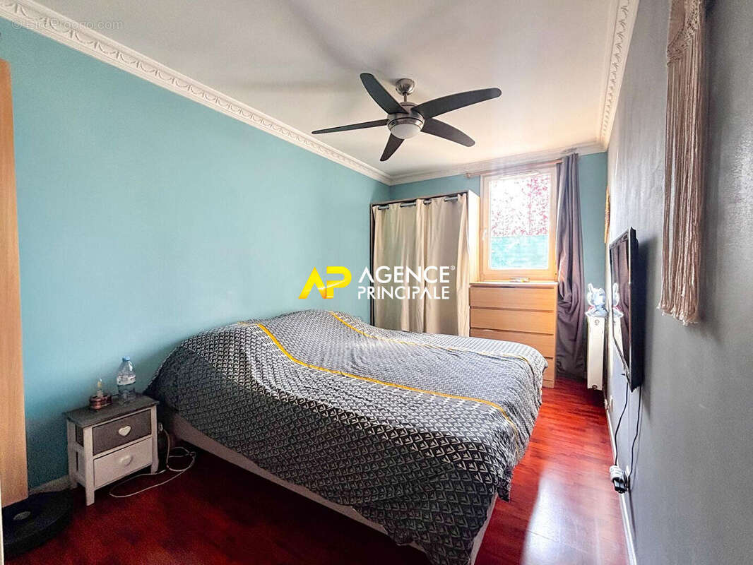 Appartement à SARTROUVILLE