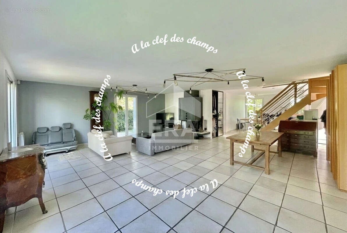 Maison à GIF-SUR-YVETTE