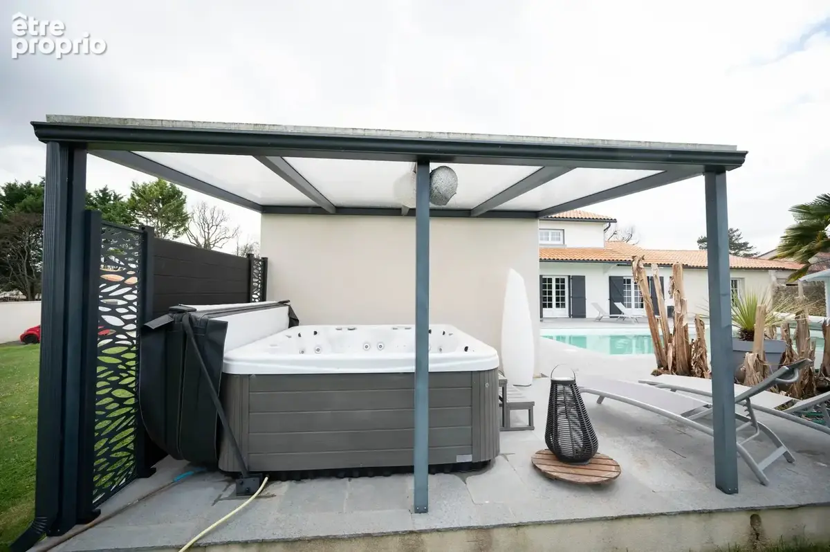 Propriete avec  3 chambres, un studio et piscine - cisse - photo 22