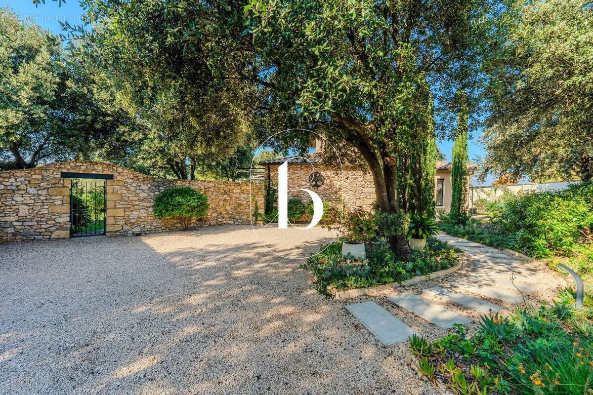 Maison à UZES