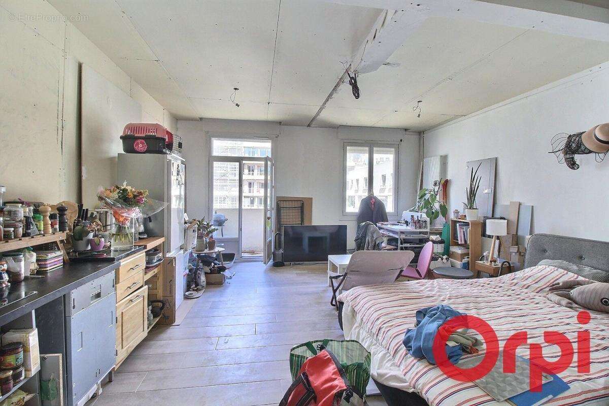 Appartement à MARSEILLE-7E