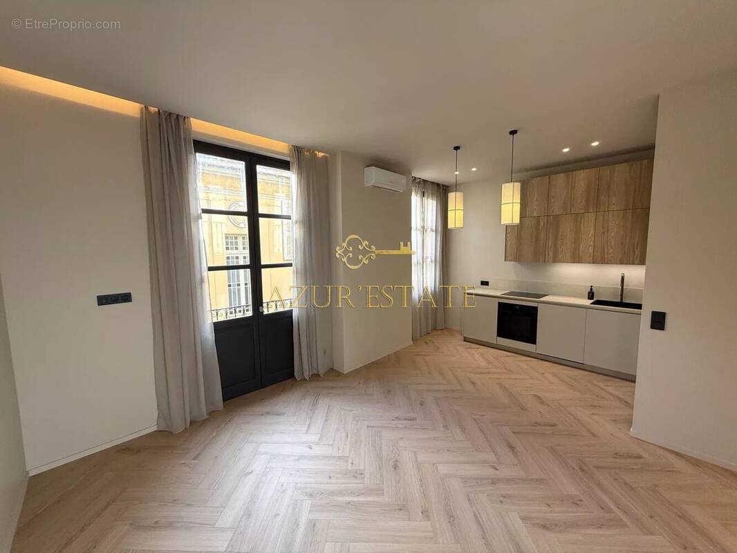Appartement à BEAUSOLEIL