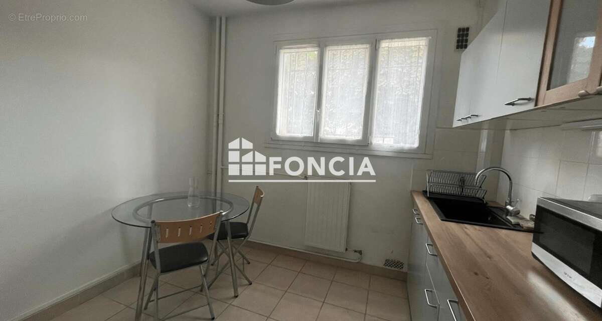 Appartement à BOURG-LA-REINE