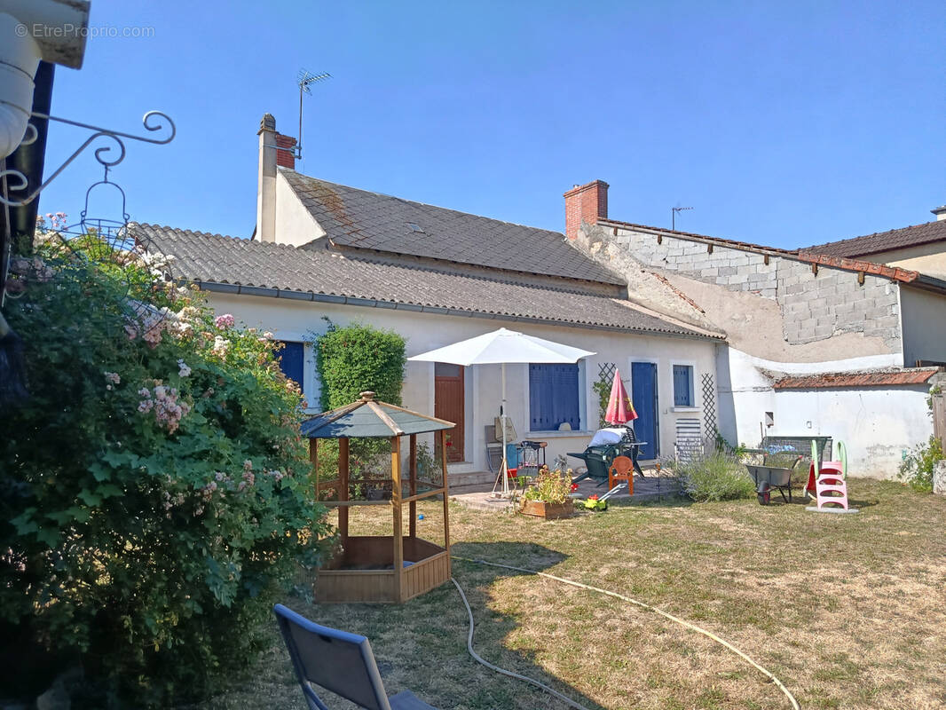 Maison à SANCOINS