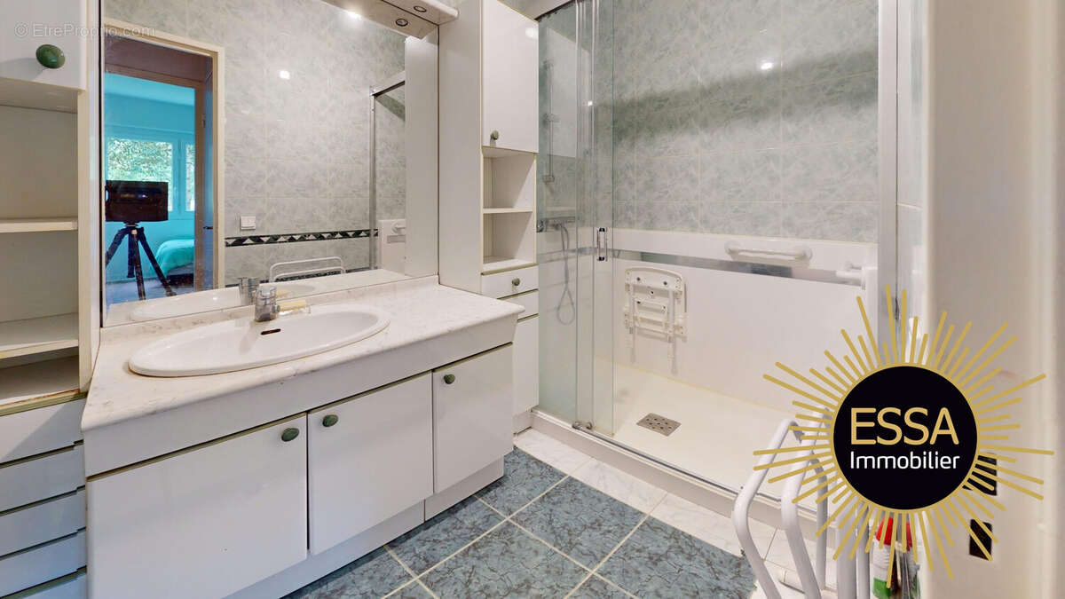 Appartement 79 m² à Velizy-Villacoublay  - photo 6