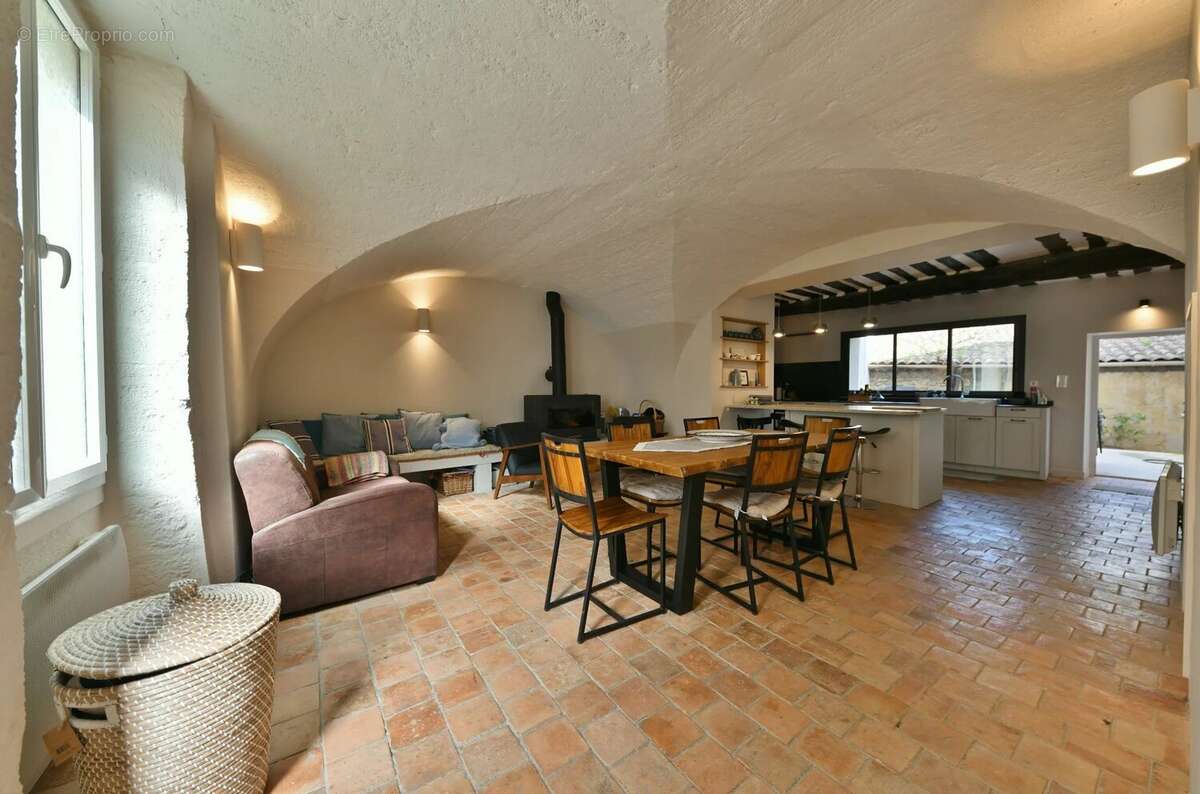 Maison à UZES