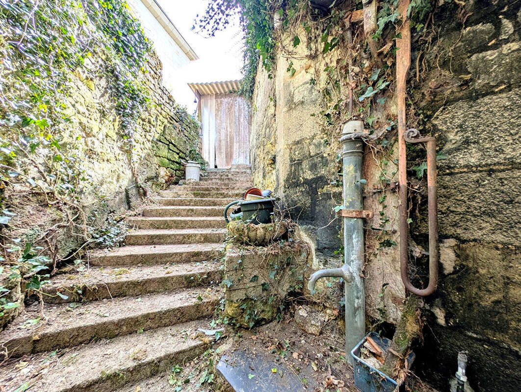 Maison à DOUE-LA-FONTAINE
