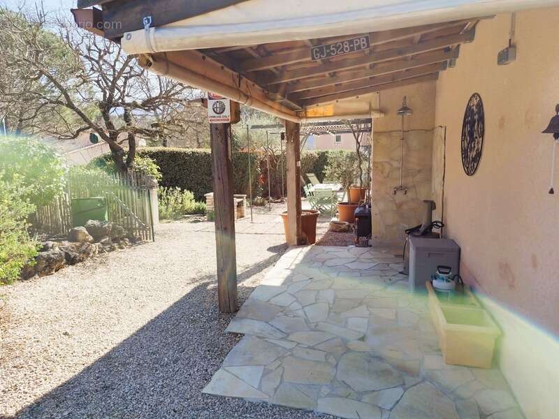 Maison à NANS-LES-PINS