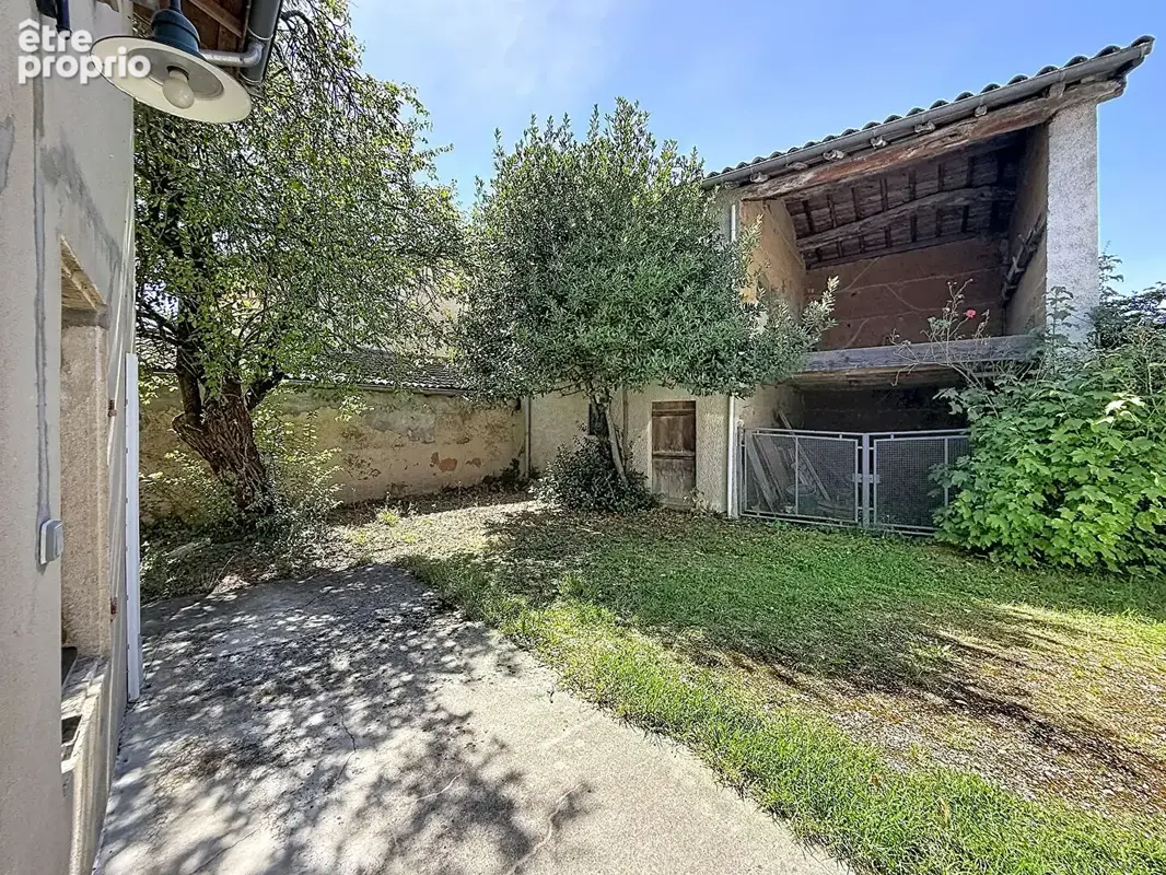 Maison 110m2, 2 chambres, combles aménageables, dépendance, terrain 540m2 - photo 2