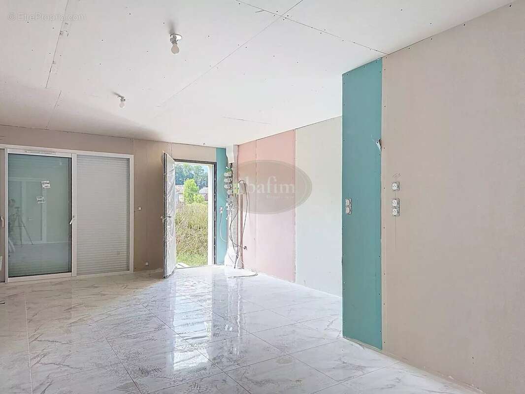 Maison à LESTELLE-BETHARRAM