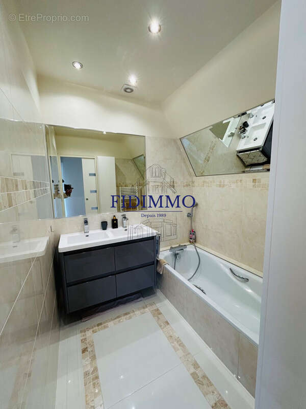 Maison à CHENNEVIERES-SUR-MARNE