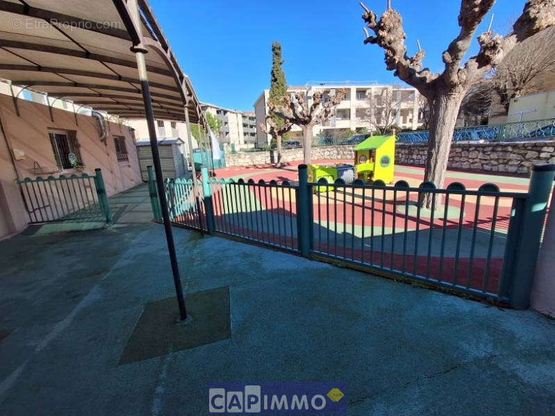 Appartement à LE CASTELLET