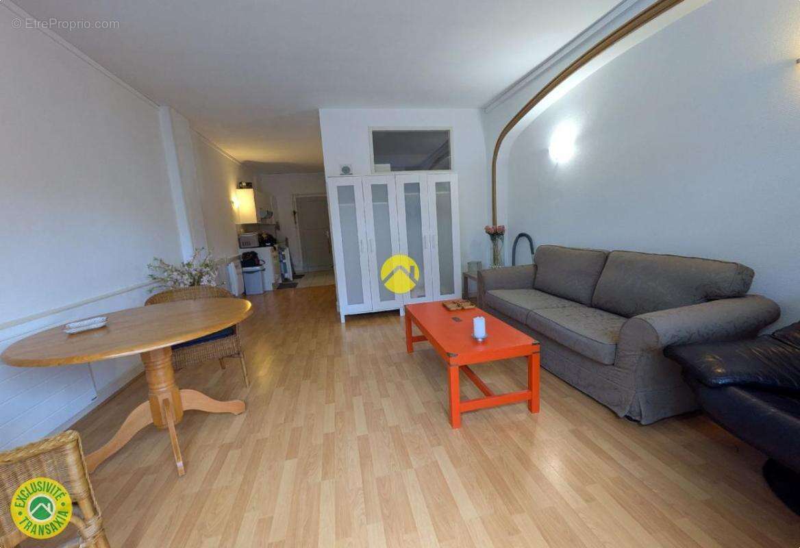 Appartement à NERIS-LES-BAINS