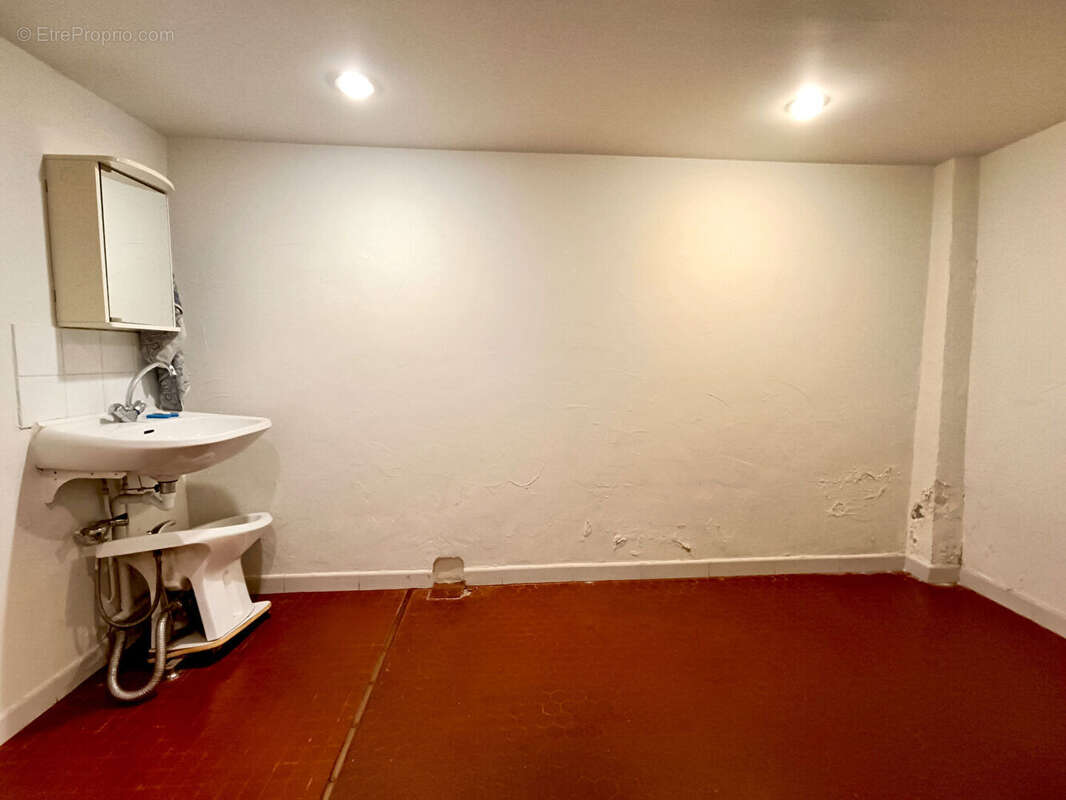 Appartement à MARSEILLE-5E