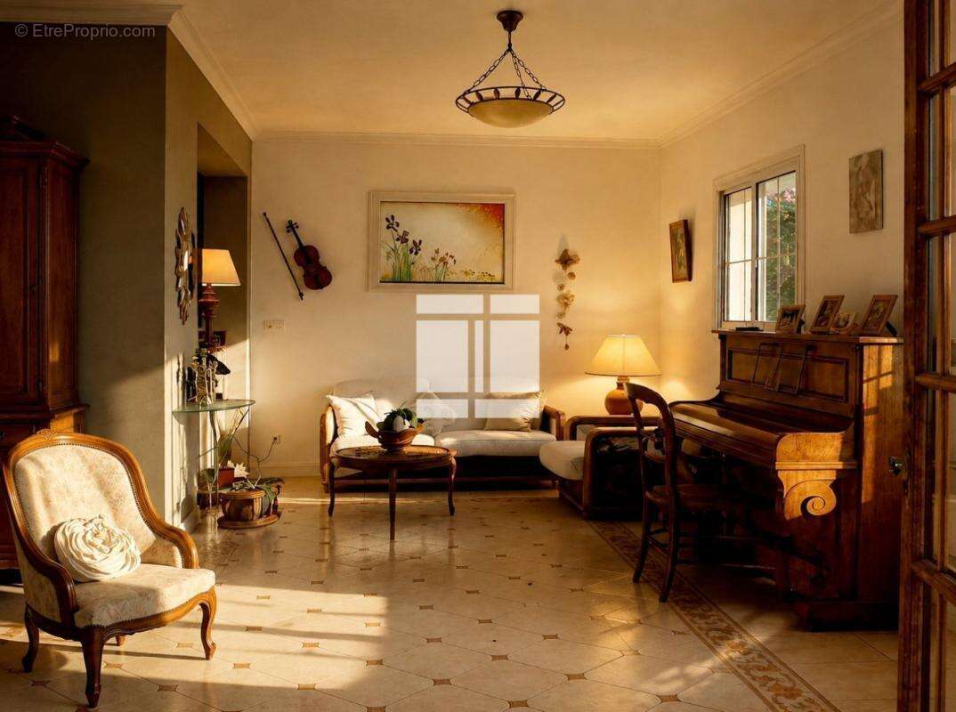 Maison à SAN-MARTINO-DI-LOTA