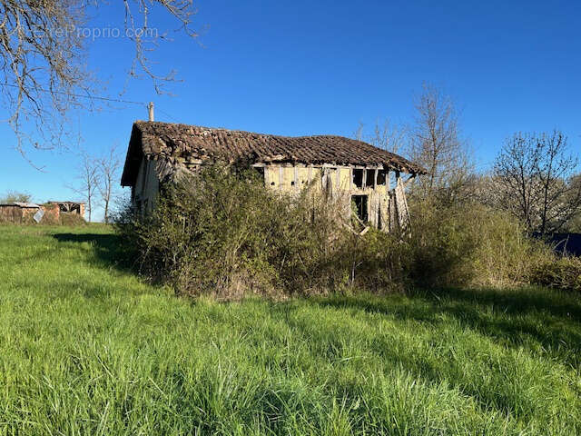 Maison à SAINTE-MAURE-DE-PEYRIAC