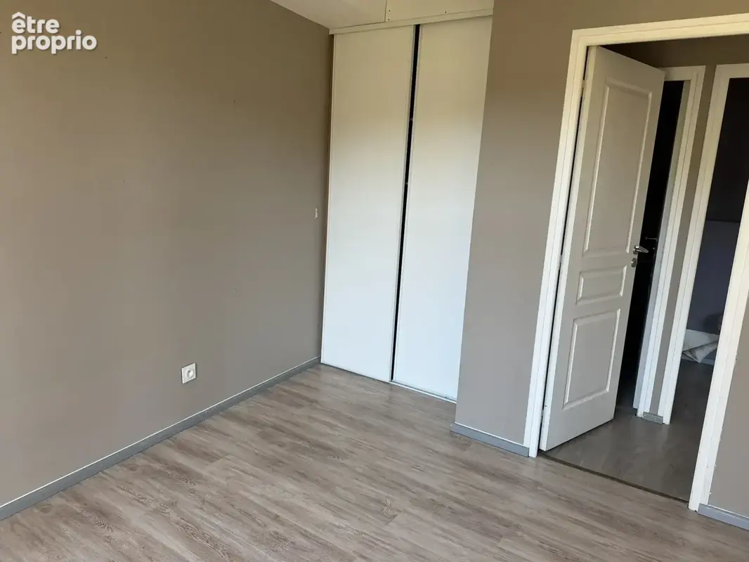 Appartement Exposé Sud en Plein Centre de La Bourboule - photo 10
